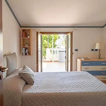 Martina Aparthotel 3*